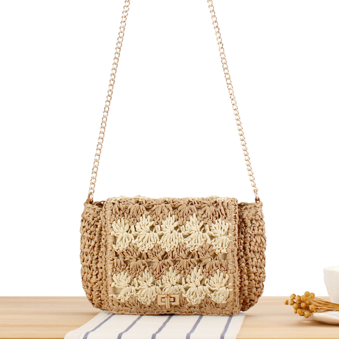 Shoulder bag made of handcrafted braided natural material with elegant closure Bowlift