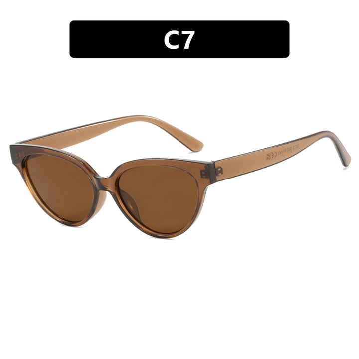 Ladies Cat-Eye Sunglasses with Luxurious Pattern and UV Protection Bowlift