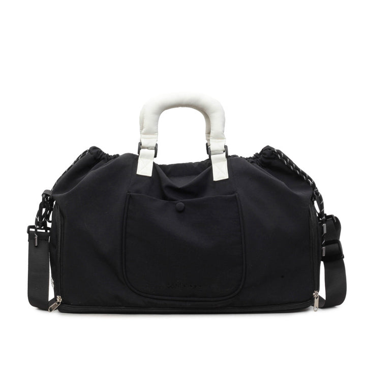 Sporty Carrying Bag with Innovative Cuff Design Bowlift