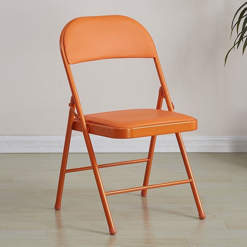 Folding chair with ergonomic design and PU upholstery Bowlift