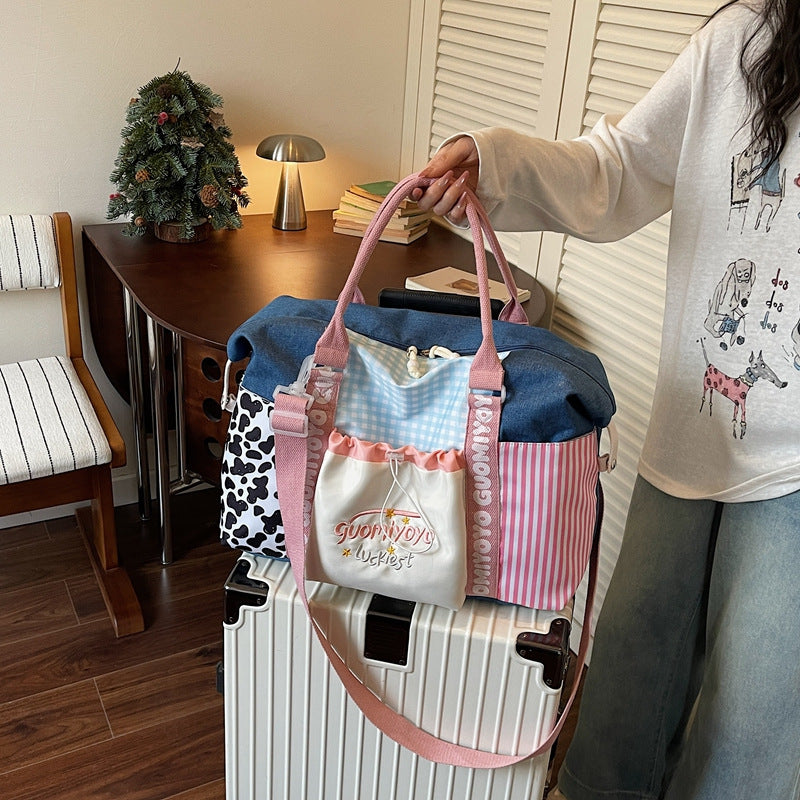 Fashionable leisure and travel bag Bowlift