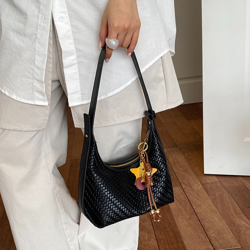 ven Leather Hobo Bag Bowlift