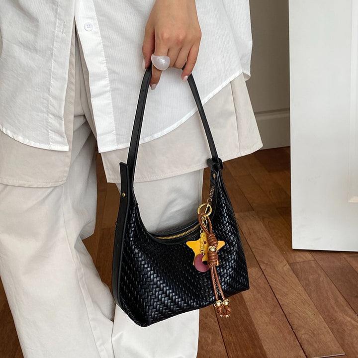 ven Leather Hobo Bag Bowlift