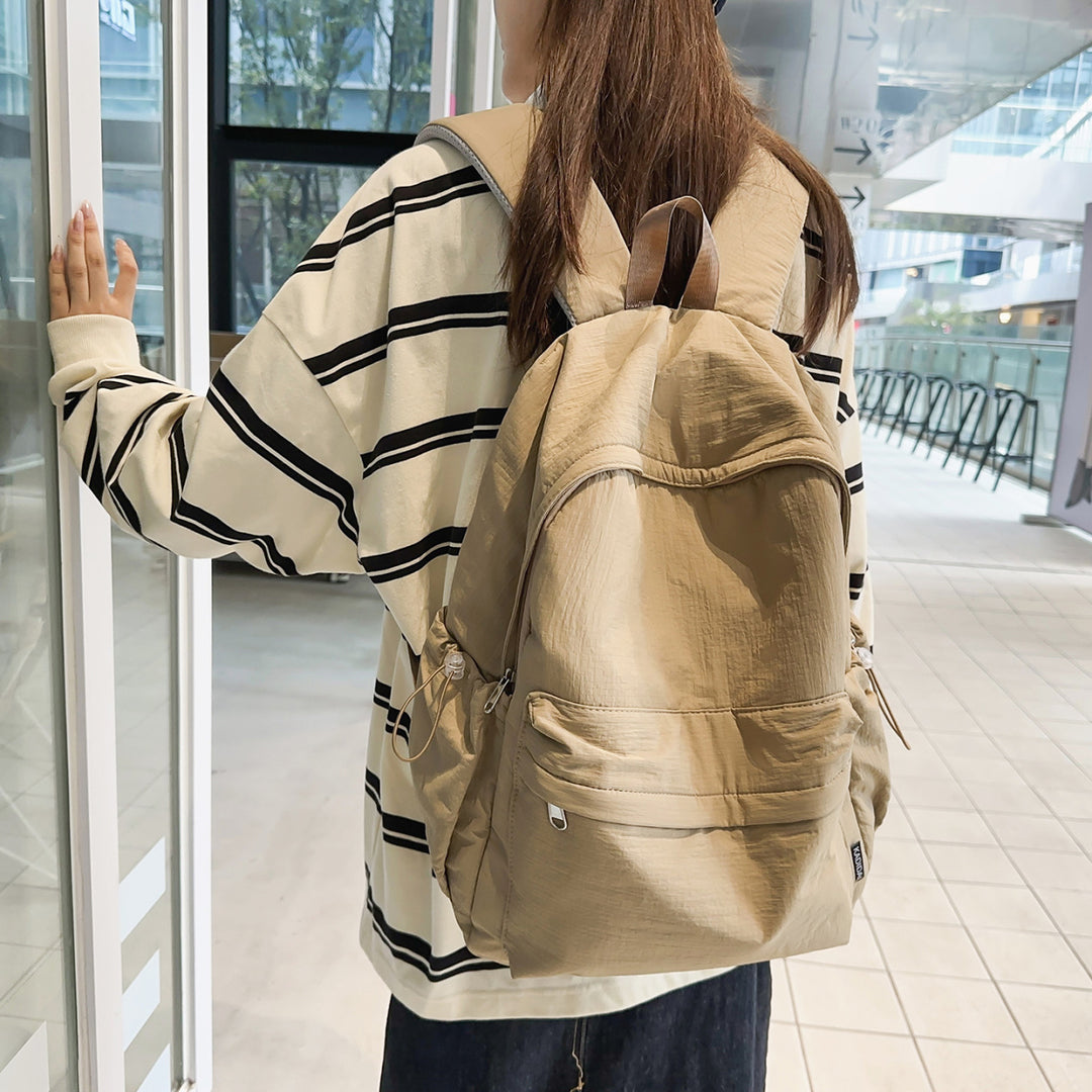 Sporty backpack with practical side pockets Bowlift