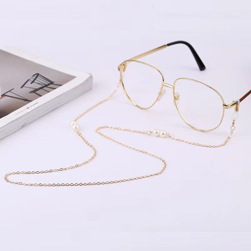 Elegant Layered Pearl and Chain Necklace Bowlift