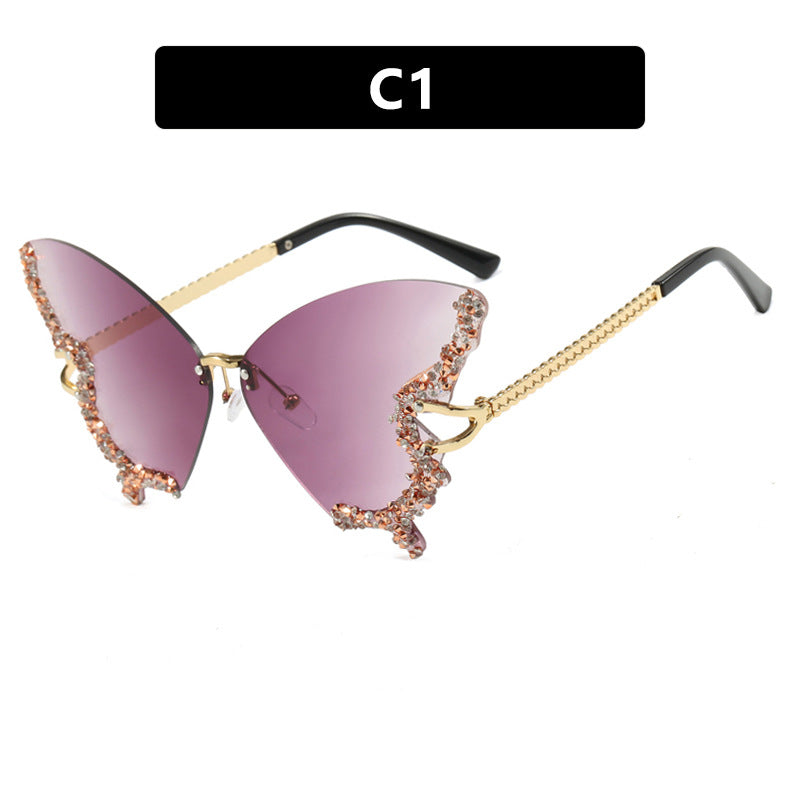 Women's large cat-eye sunglasses with sparkling rhinestone embellishment and elegant frame Bowlift