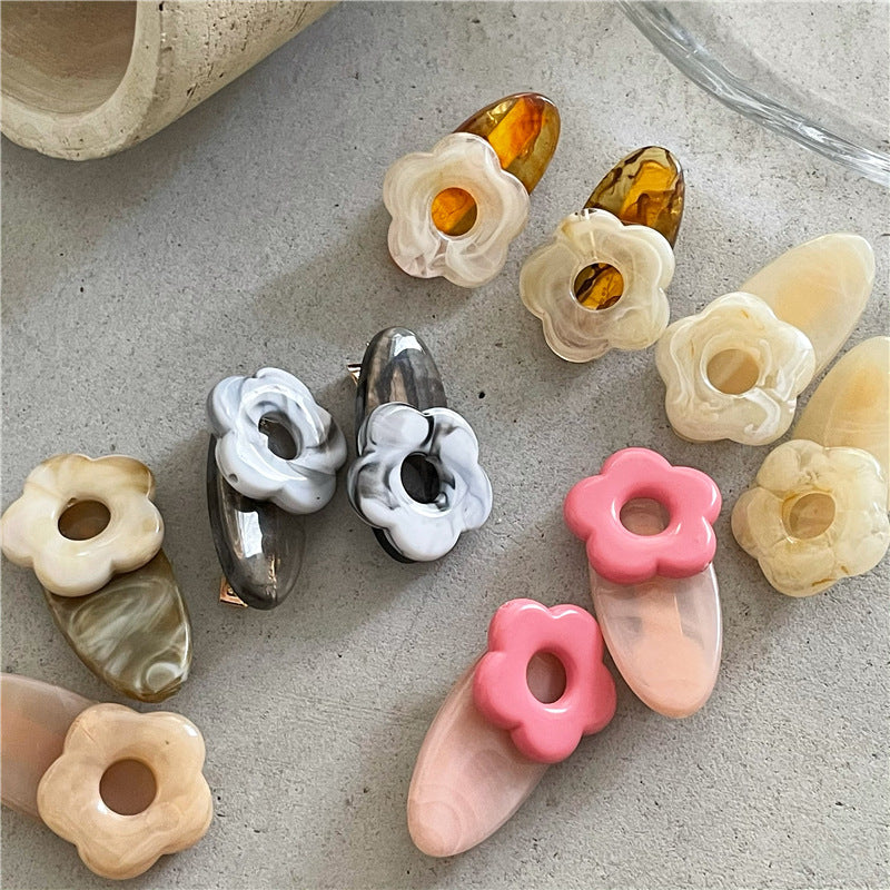 Decorative Floral Hair Clip Bowlift