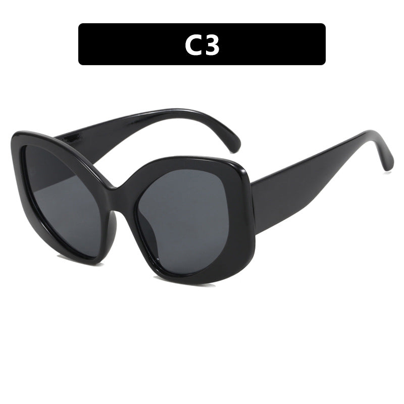 Women's oversized sunglasses in a modern design Bowlift