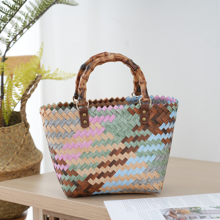 Handbag Made of Woven Bast Bowlift