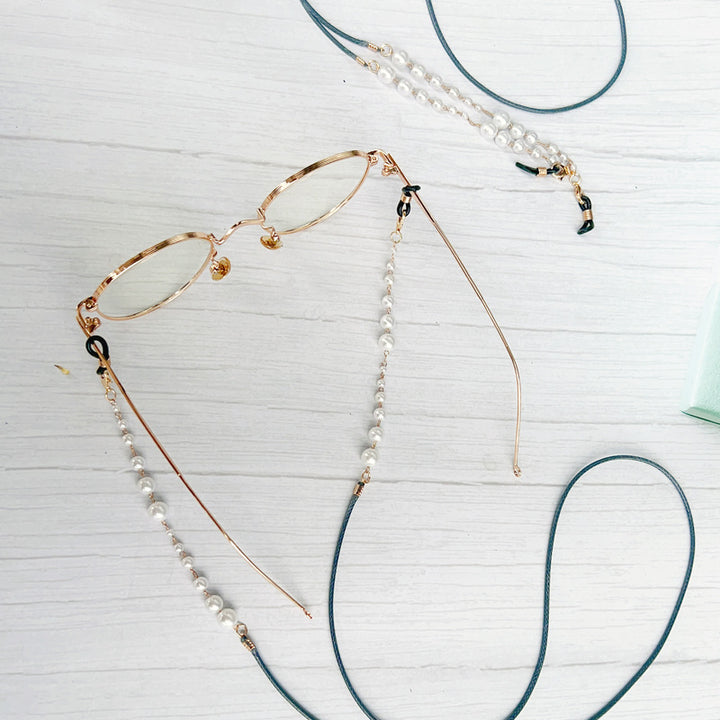Pearl-Accented Eyewear Holder Chain Bowlift
