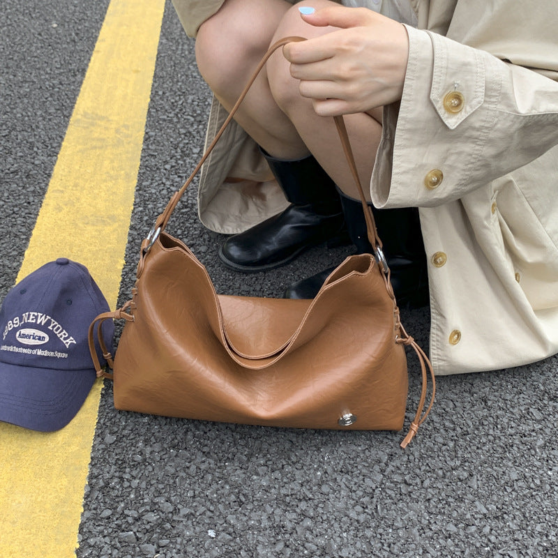 Luxurious Slouchy Handbag Bowlift