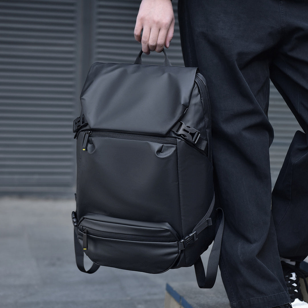 Versatile Urban Waterproof Rucksack Bowlift