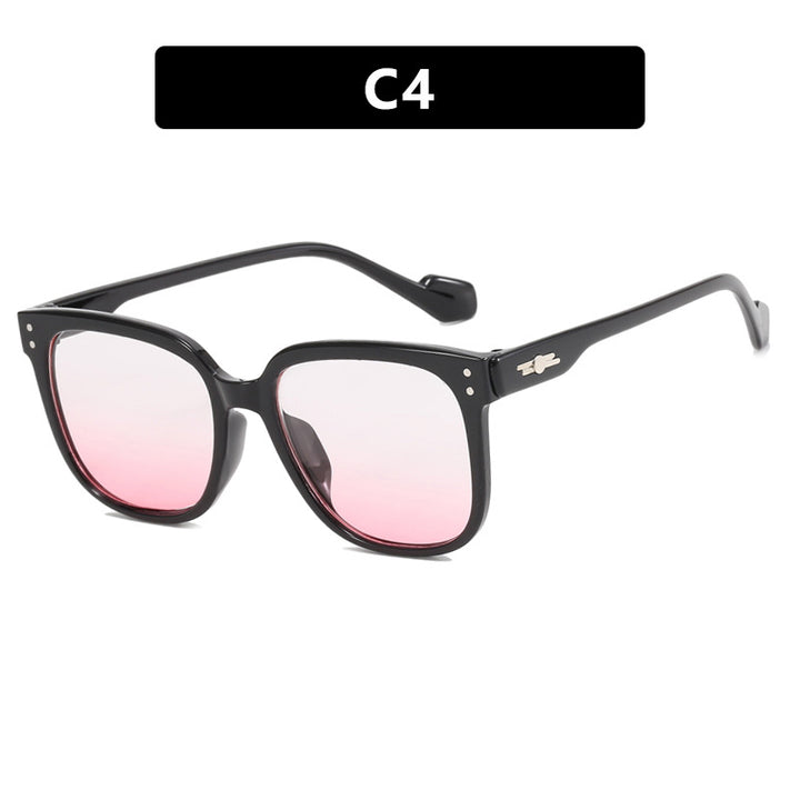 Women's square sunglasses with gentle gradient and protective UV filter Bowlift
