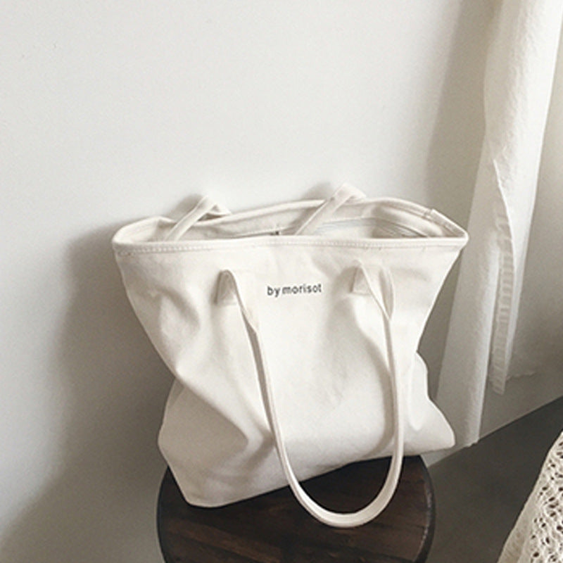 Everyday handbag with spacious interior and sturdy design Bowlift