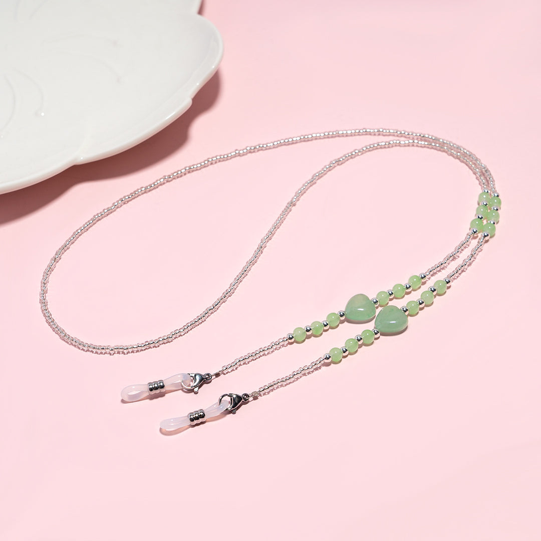 Elegant Beaded Eyewear Chain Bowlift