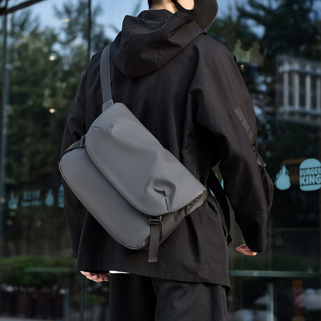 Waterproof Utility Messenger Bag Bowlift