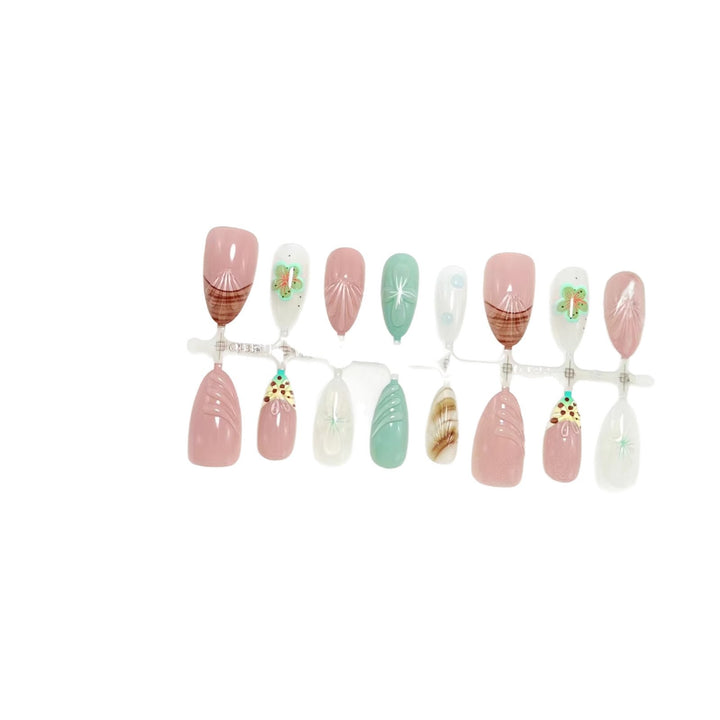 Artificial nail set with exquisite floral designs and shimmering effects Bowlift