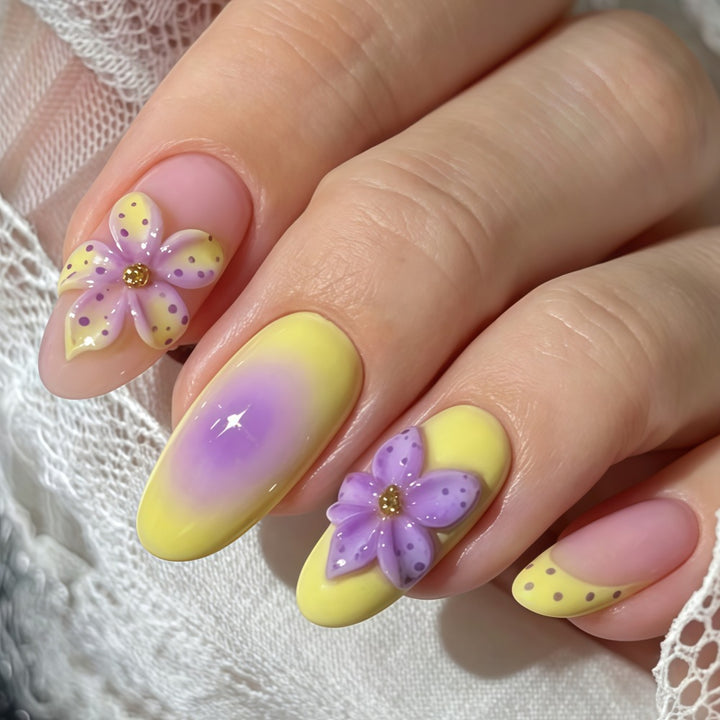Premium Artificial Nails with intricate floral decorations Bowlift