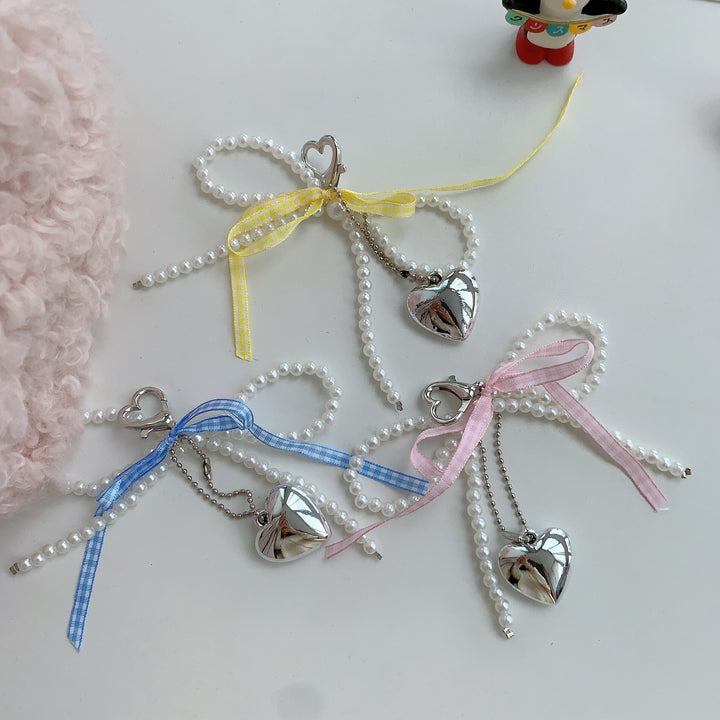 Chic Pearl Heart Keychain Bowlift