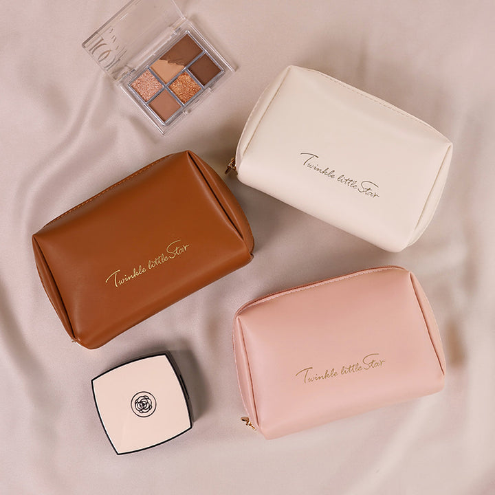 Cosmetic bag with practical double zipper Bowlift