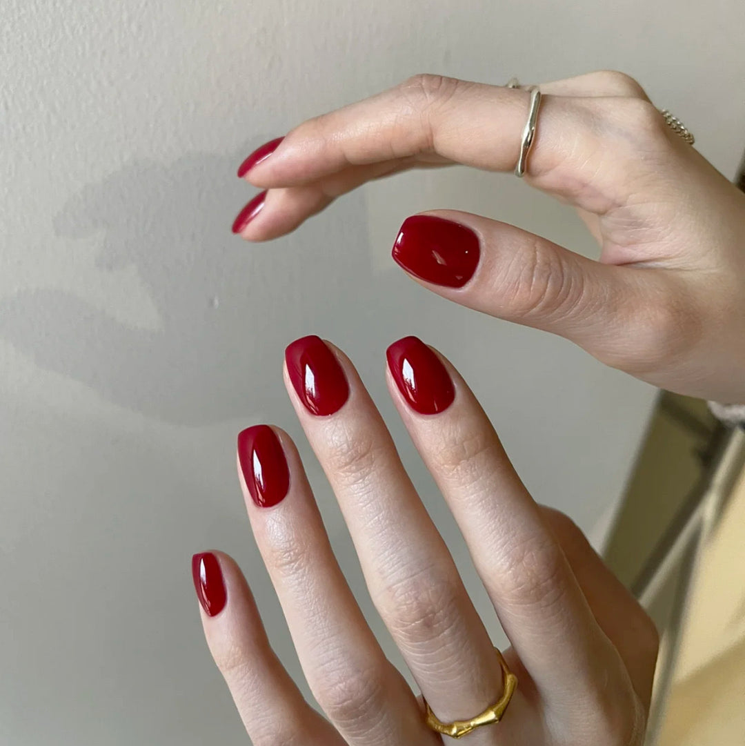Glossy Press-On Nail Kit
