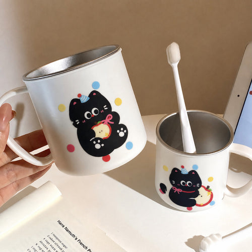 Ceramic mug with playful animal motif Bowlift