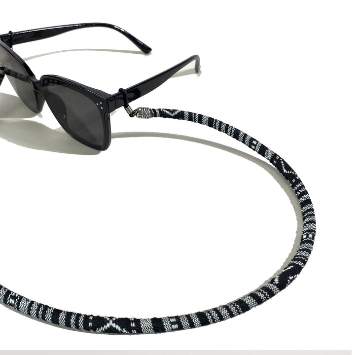 Beaded Eyewear Retainer Bowlift