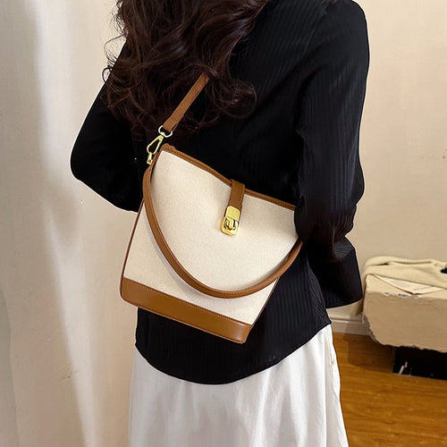 Chic Structured Bucket Bag Bowlift