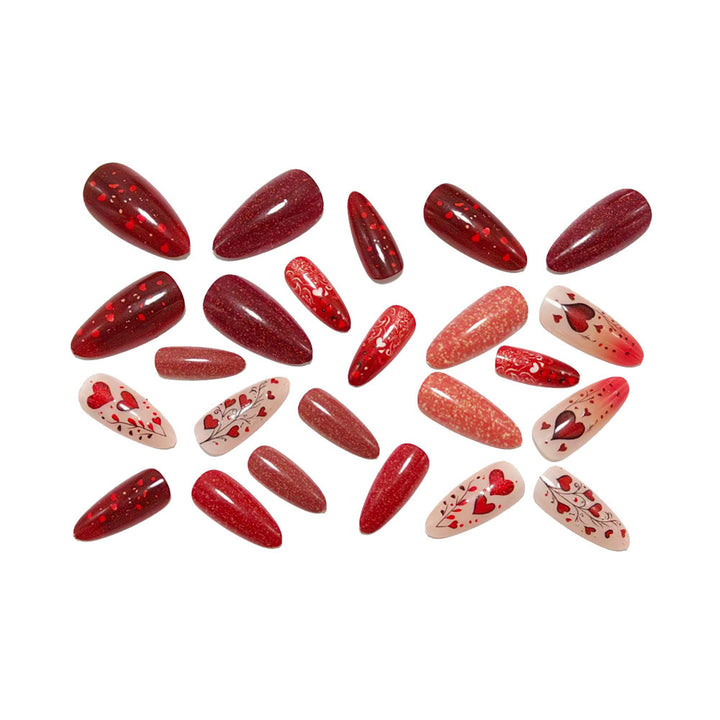 Artificial nails with heart design Bowlift