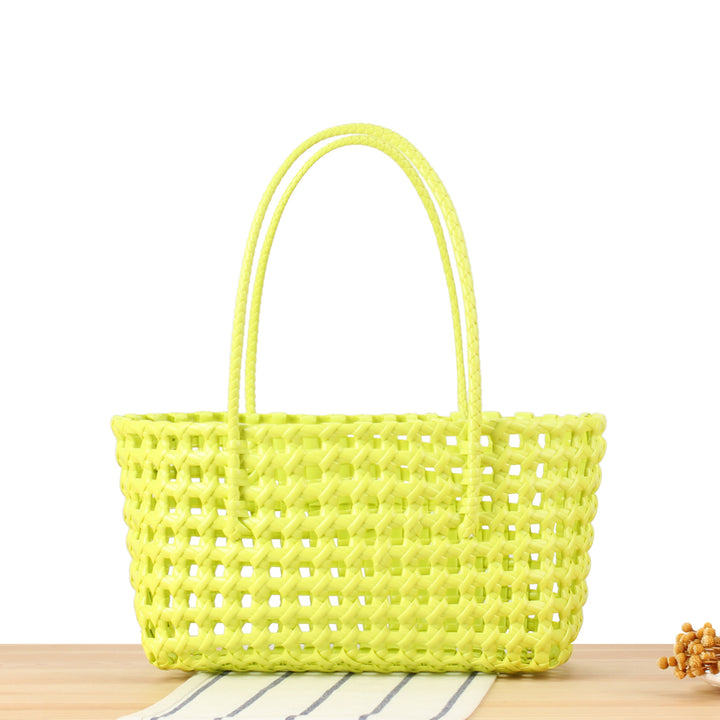 Stylish willow bag with modern grid design Bowlift