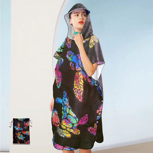 Bath towel with colorful sea turtle design Bowlift