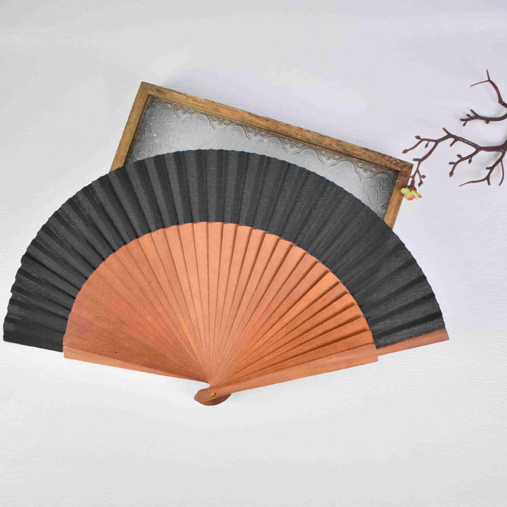 Ladies elegant hand fan made of eco-friendly paper Bowlift