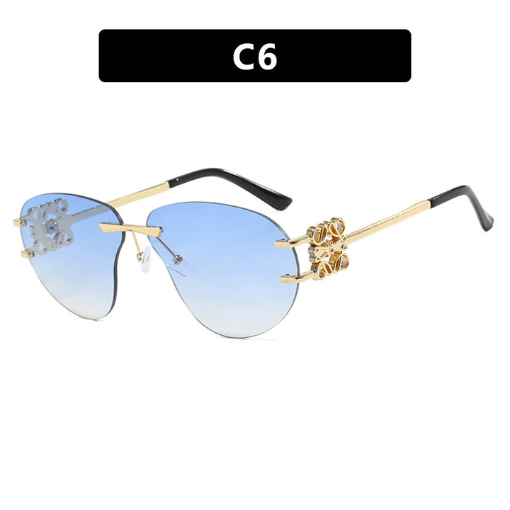 Women's fashionable sunglasses in elegant aviator style with gemstone details Bowlift