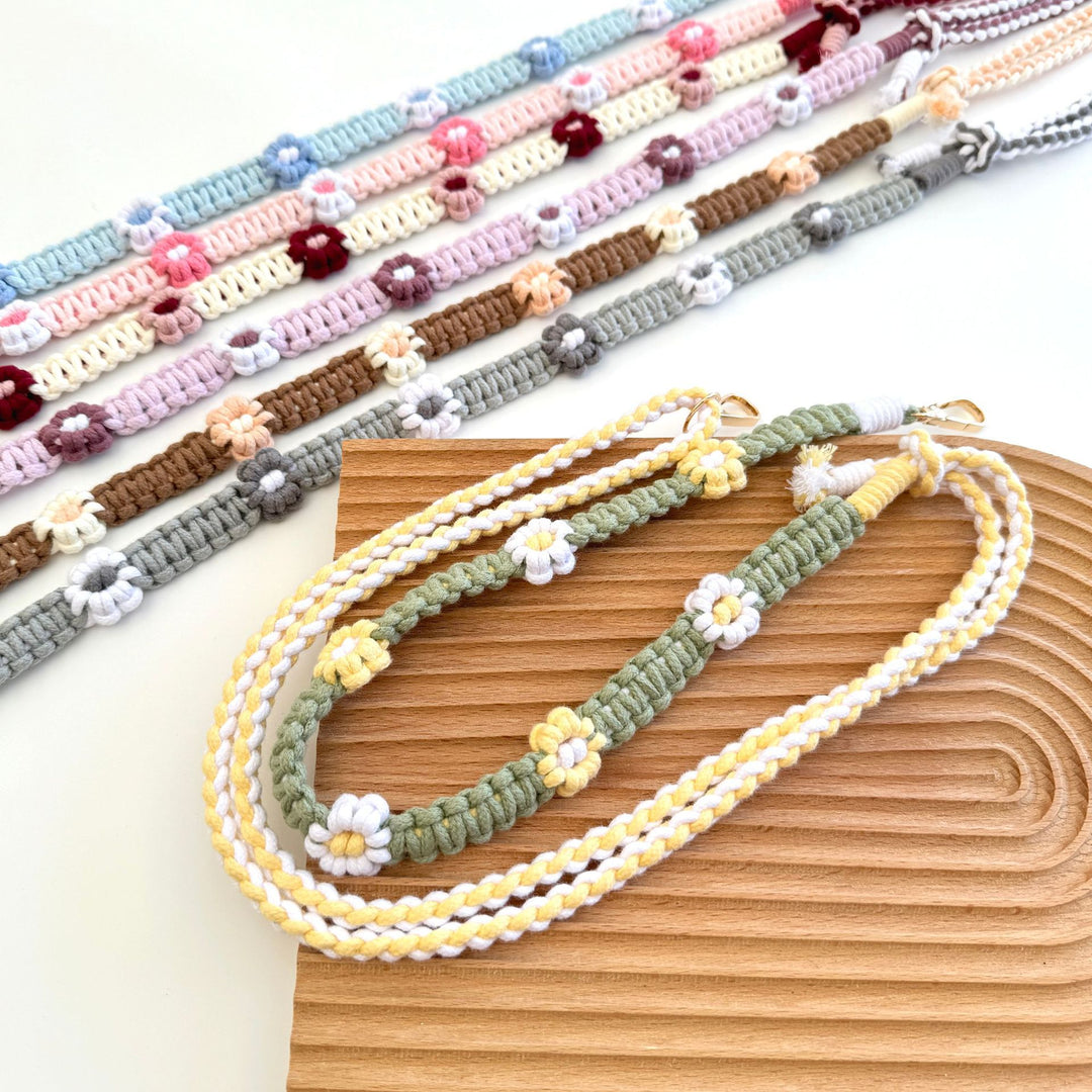Floral Macrame Eyewear Chain Bowlift