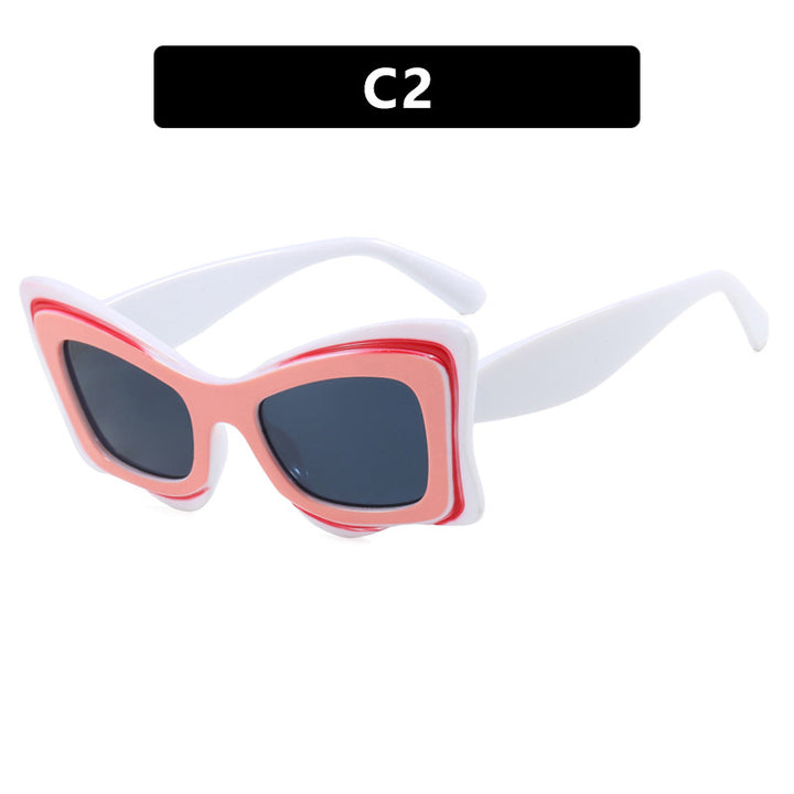 Women's oversized sunglasses in extravagant design Bowlift