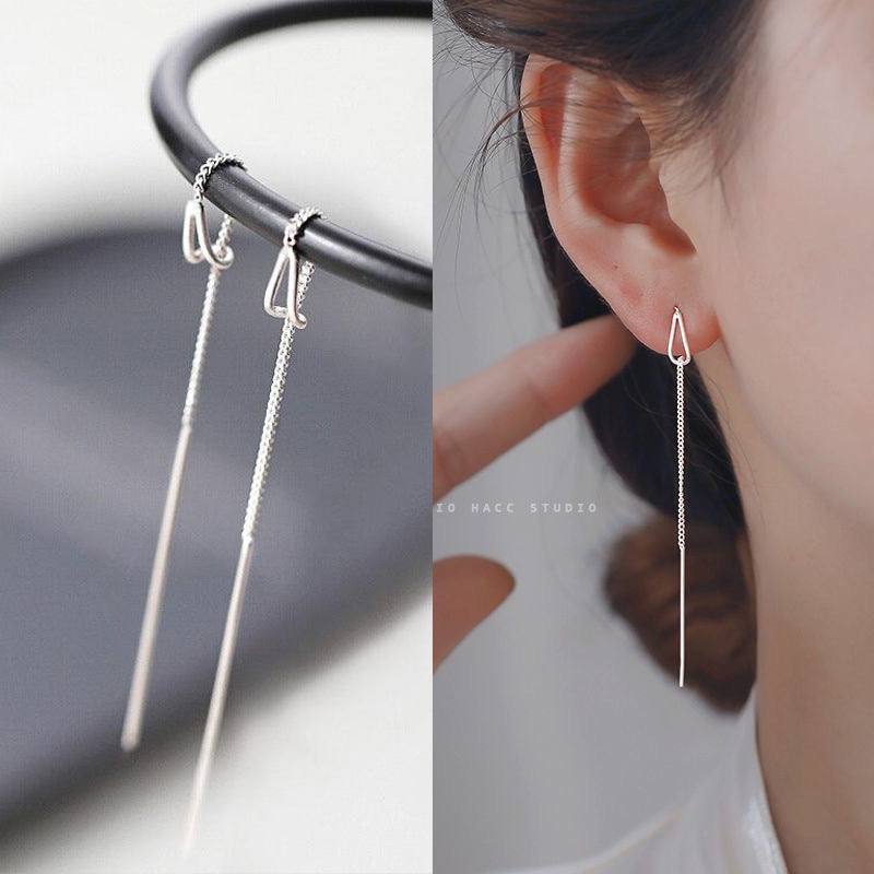 Elegant Stud Earrings in Minimalist Design Bowlift