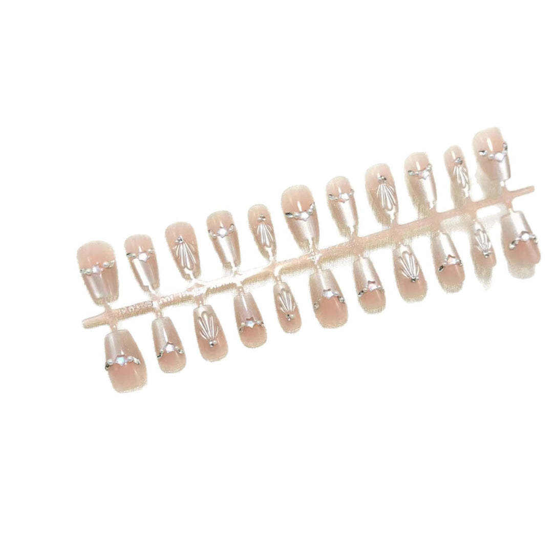 Artificial nails with elegant rhinestone design Bowlift