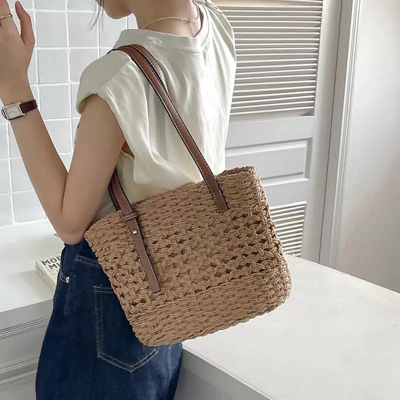Handbag Made of Natural Macrame with Vegan Leather Handles Bowlift