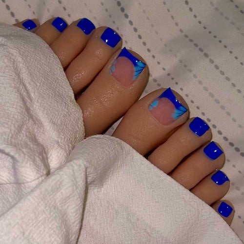Stylish Pedicure Bowlift