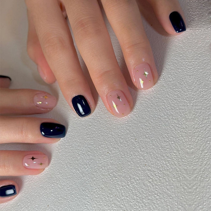 Elegant Stiletto Press-On Nail Art with Rhinestone Accents Bowlift