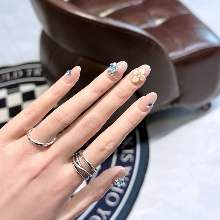 Artistic Floral Press-On Nail Tips Bowlift