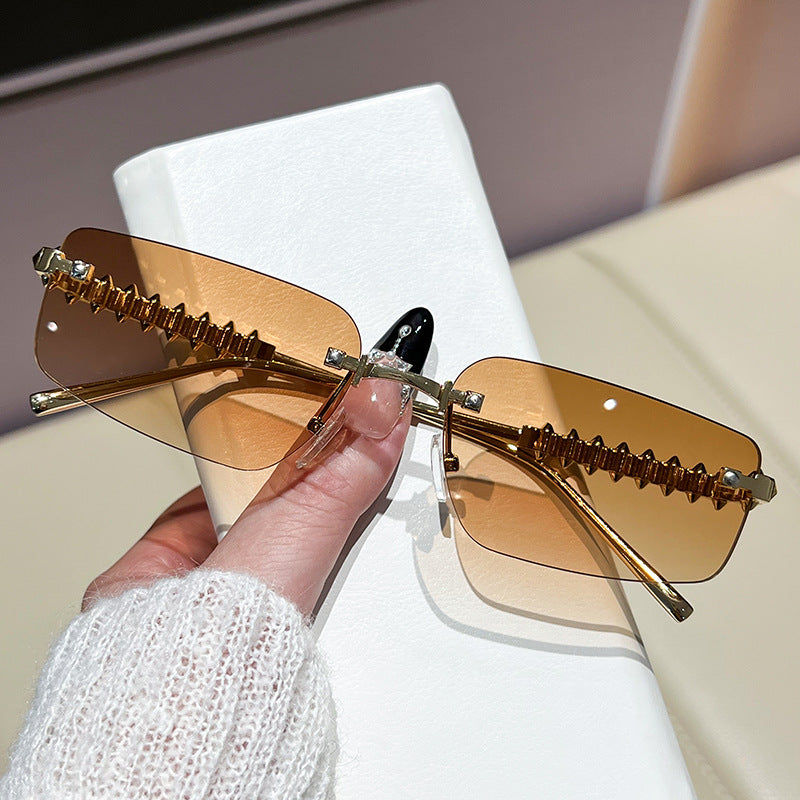 Women's elegant and fashionable glasses Bowlift