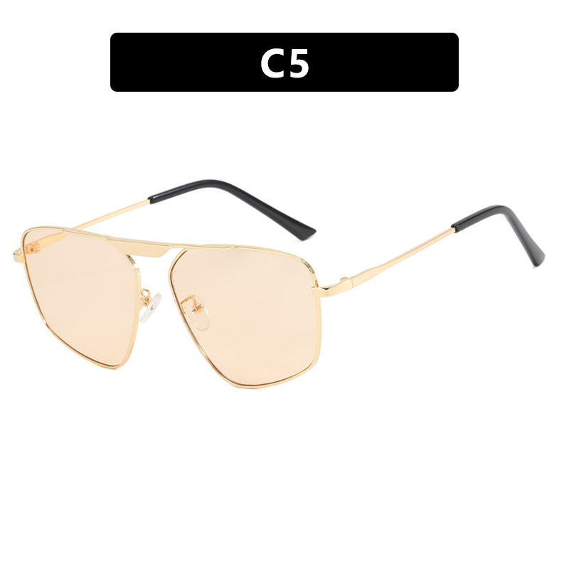 Women's sunglasses in a modern, geometric design with a sturdy metal frame Bowlift