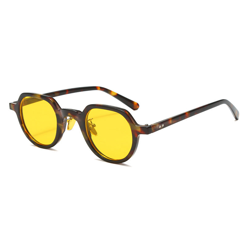 Women's round sunglasses with modern plastic frame and UV protection Bowlift