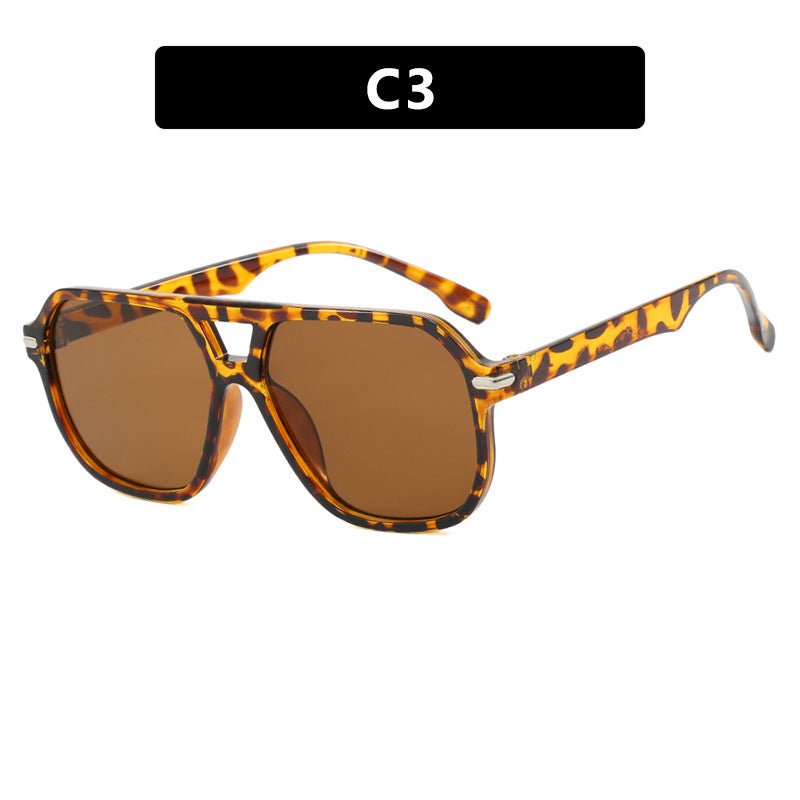 Women's fashionable sunglasses with protective UV filter and stylish lenses Bowlift