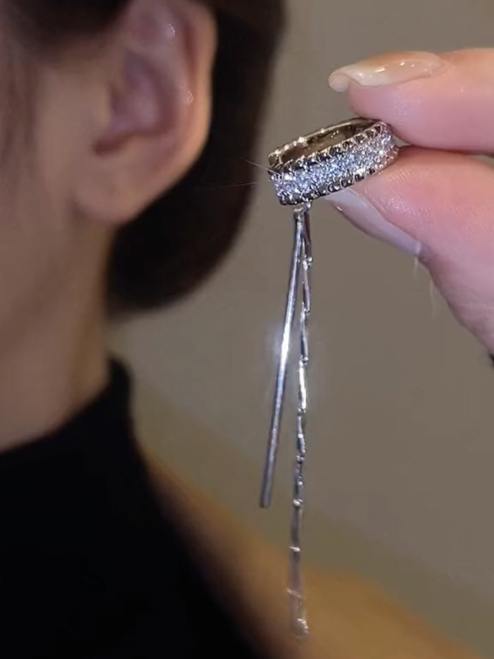 Glamorous earrings with sparkling stones Bowlift
