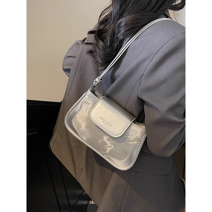 Chic Metallic Crossbody Bag Bowlift