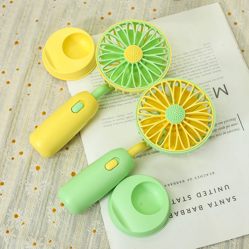 Women's portable table fan in playful flower design Bowlift