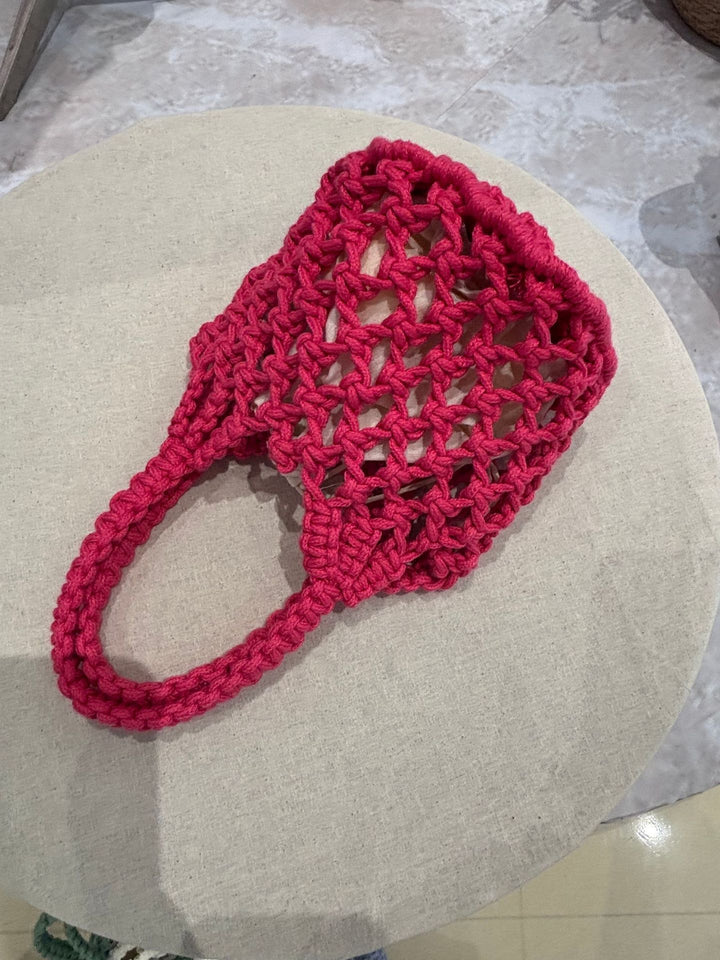 Fashionable handbag made of braided material Bowlift
