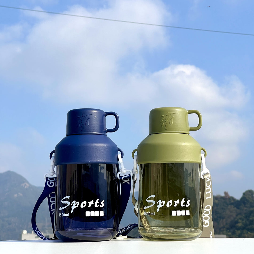 Unisex Large Volume Drinking Bottle with Practical Spout Bowlift
